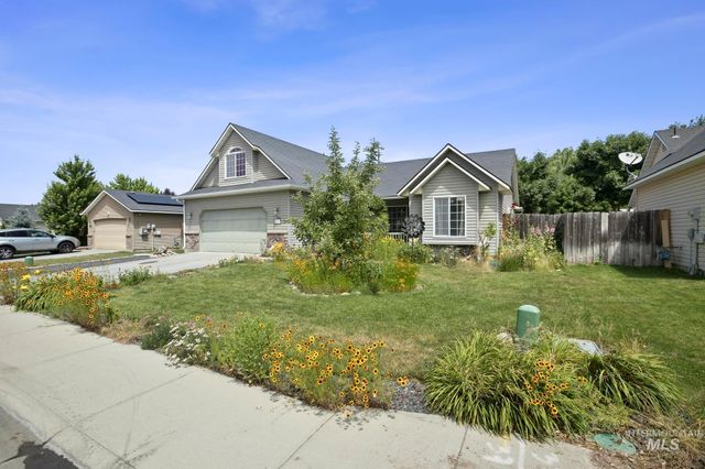 2611 Carnegie, Caldwell, ID 83607
