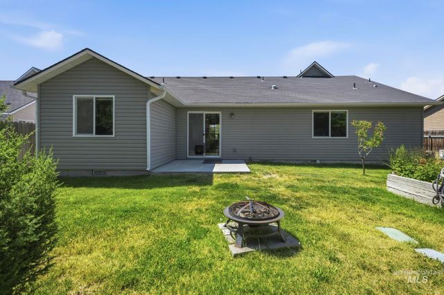 2611 Carnegie, Caldwell, ID 83607