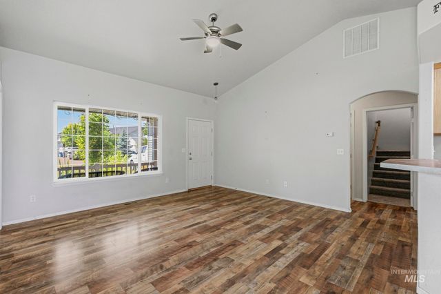 2611 Carnegie, Caldwell, ID 83607