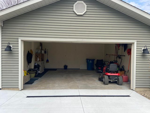 10281 Carriage Court, Plymouth, IN 46563