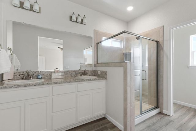 1317 River Run Cir, Ione, CA 95640