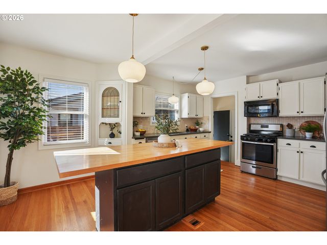508 W 21ST St, Vancouver, WA 98660