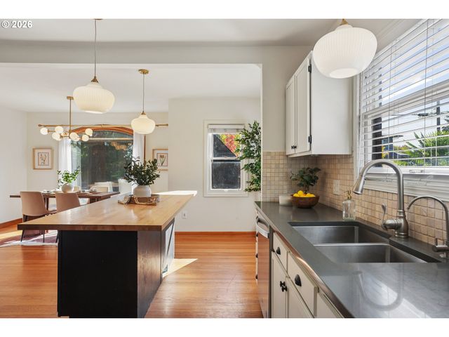508 W 21ST St, Vancouver, WA 98660