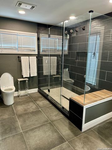 201 COUNTRY WOOD DR, San Antonio, TX 78216