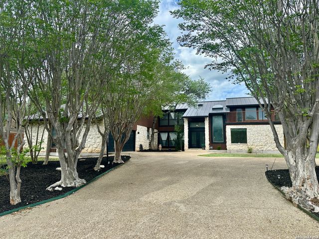 201 COUNTRY WOOD DR, San Antonio, TX 78216