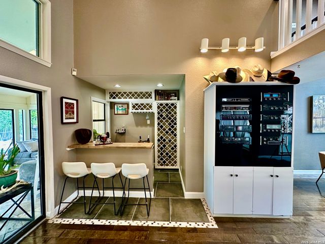 201 COUNTRY WOOD DR, San Antonio, TX 78216