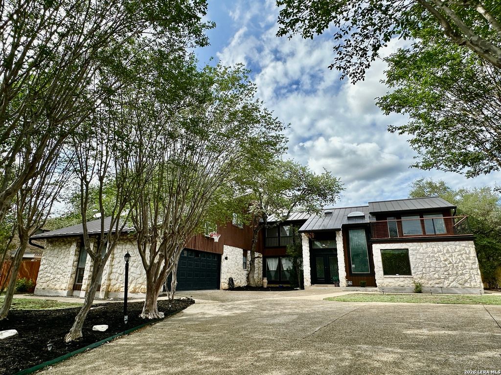 201 COUNTRY WOOD DR, San Antonio, TX 78216