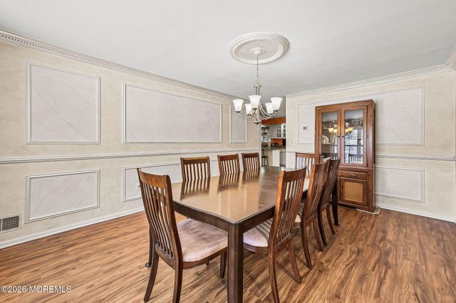 302 E Bird Village Road, Jackson, NJ 08527