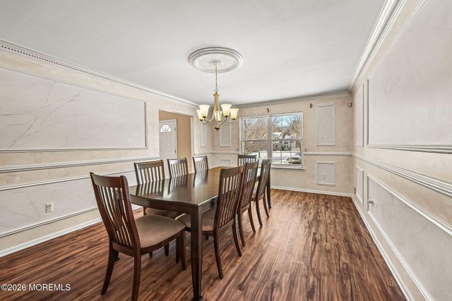 302 E Bird Village Road, Jackson, NJ 08527