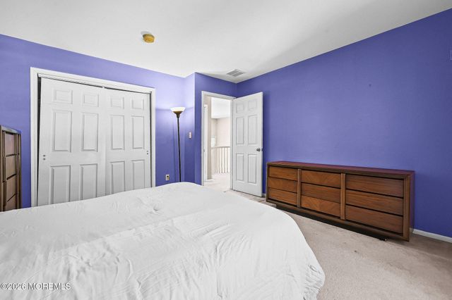 302 E Bird Village Road, Jackson, NJ 08527