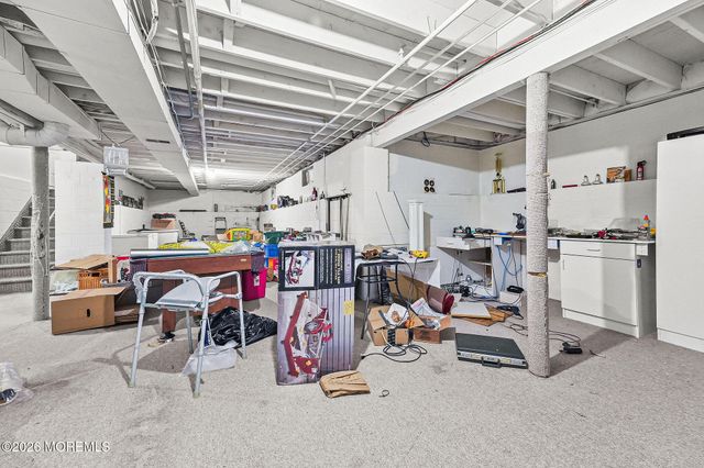 302 E Bird Village Road, Jackson, NJ 08527