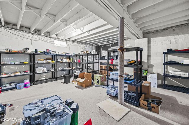 302 E Bird Village Road, Jackson, NJ 08527