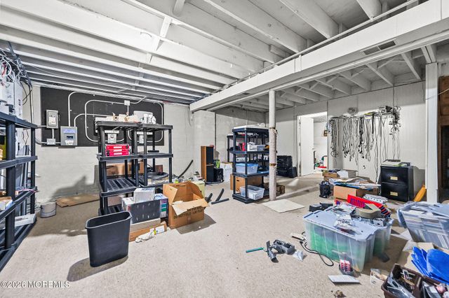 302 E Bird Village Road, Jackson, NJ 08527