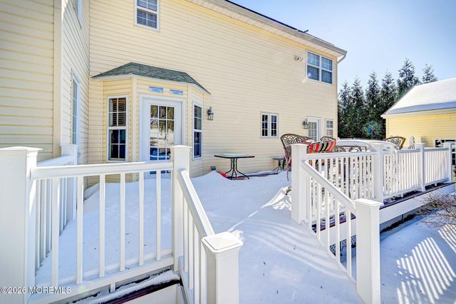 302 E Bird Village Road, Jackson, NJ 08527