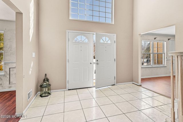 302 E Bird Village Road, Jackson, NJ 08527