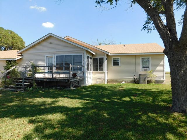 1111 Hcr 3110 S, Abbott, TX 76621