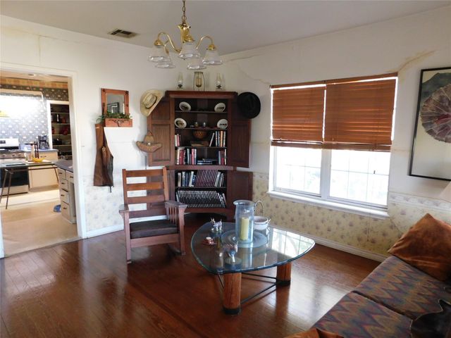 1111 Hcr 3110 S, Abbott, TX 76621