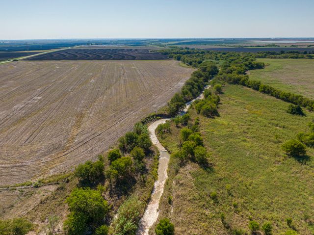 1111 Hcr 3110 S, Abbott, TX 76621