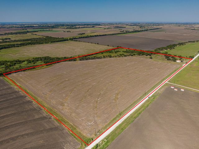 1111 Hcr 3110 S, Abbott, TX 76621