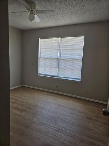 1011 Ridgemont ST, Round Rock, TX 78664
