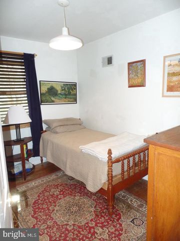 1821 PIMMIT DR, Falls Church, VA 22043