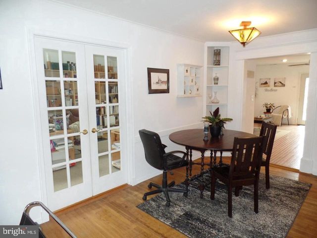 1821 PIMMIT DR, Falls Church, VA 22043