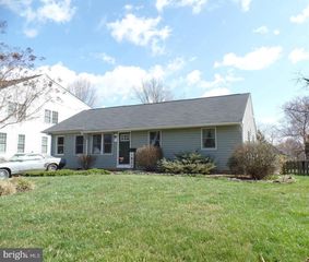 1821 PIMMIT DR, Falls Church, VA 22043