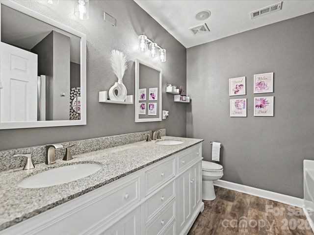 334 Bridal Veil Drive, Charlotte, NC 28217