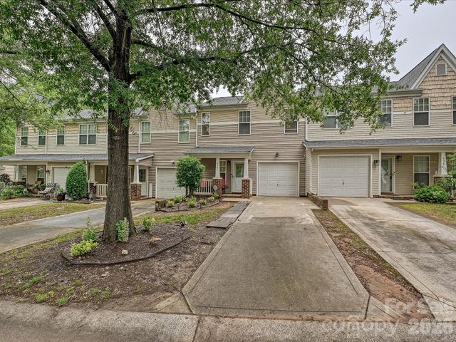 334 Bridal Veil Drive, Charlotte, NC 28217