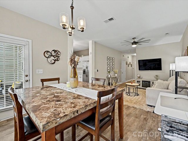 334 Bridal Veil Drive, Charlotte, NC 28217