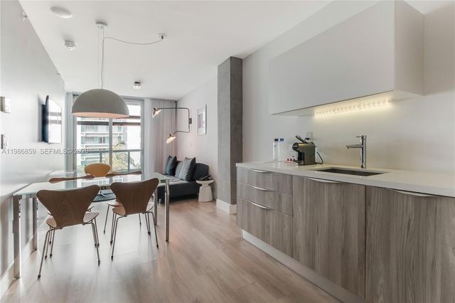 1215 West Ave 402, Miami Beach, FL 33139