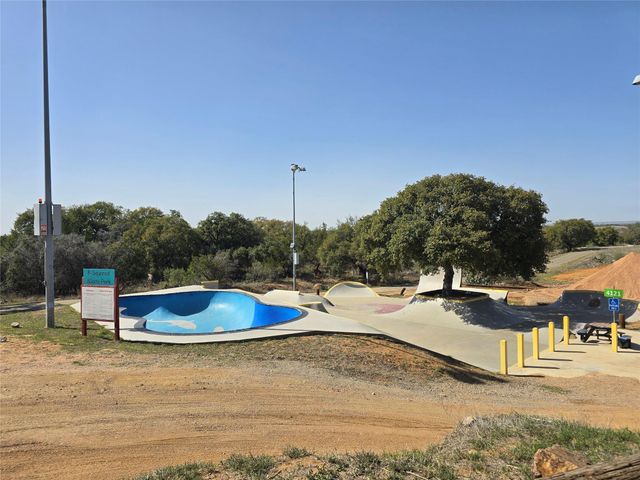 839 Cypress LN, Cottonwood Shores, TX 78657