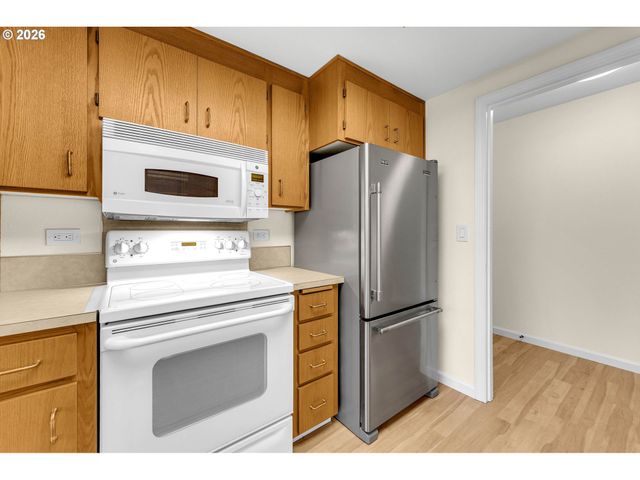 2306 Se BAYPOINT Dr, Vancouver, WA 98683