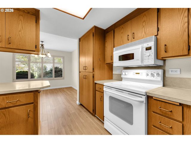 2306 Se BAYPOINT Dr, Vancouver, WA 98683