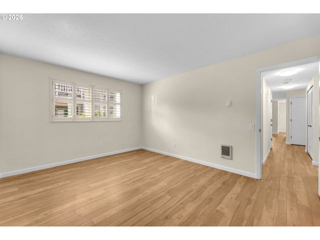 2306 Se BAYPOINT Dr, Vancouver, WA 98683