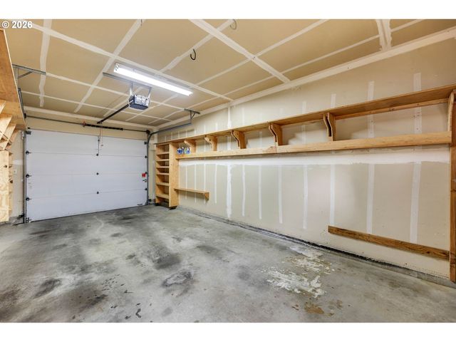 2306 Se BAYPOINT Dr, Vancouver, WA 98683