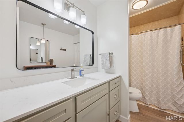 5117 Melitta Drive, St Louis, MO 63128