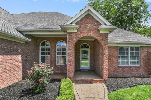 196 Quail Crossing Drive, Boonville, IN 47601
