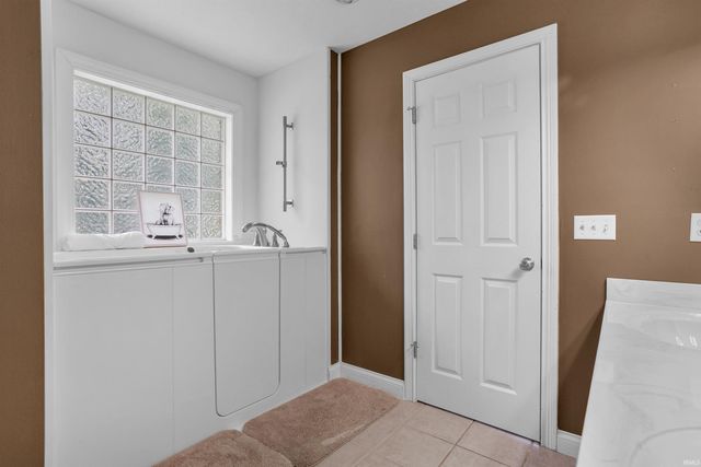 196 Quail Crossing Drive, Boonville, IN 47601
