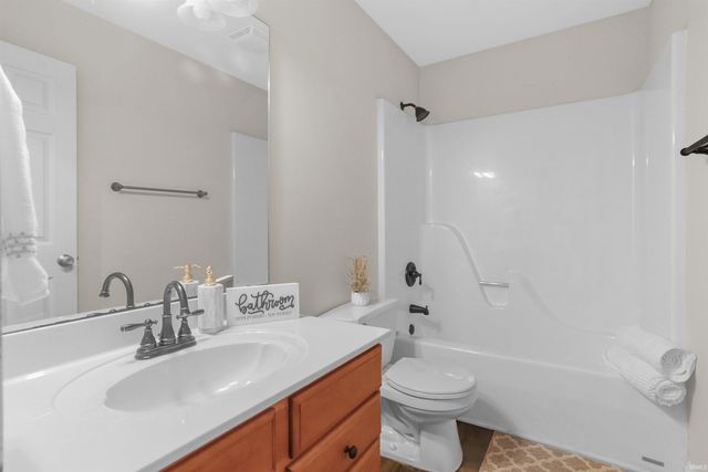 196 Quail Crossing Drive, Boonville, IN 47601