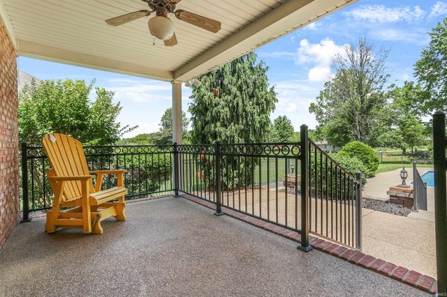 196 Quail Crossing Drive, Boonville, IN 47601