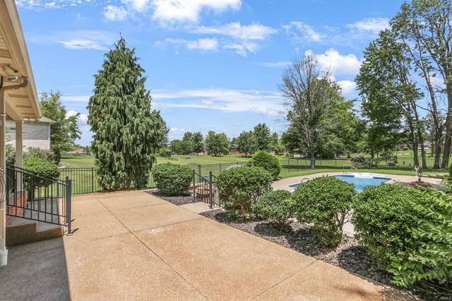 196 Quail Crossing Drive, Boonville, IN 47601