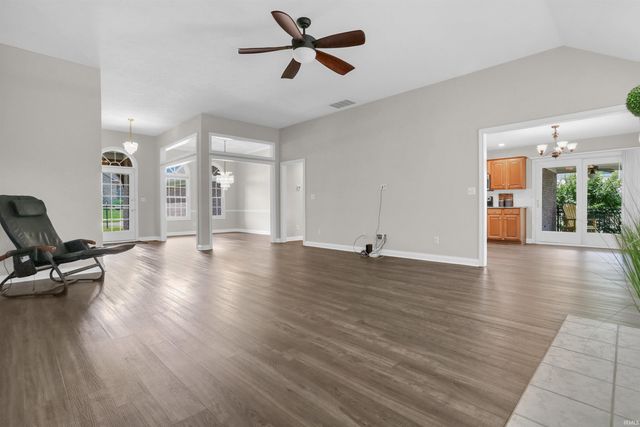 196 Quail Crossing Drive, Boonville, IN 47601