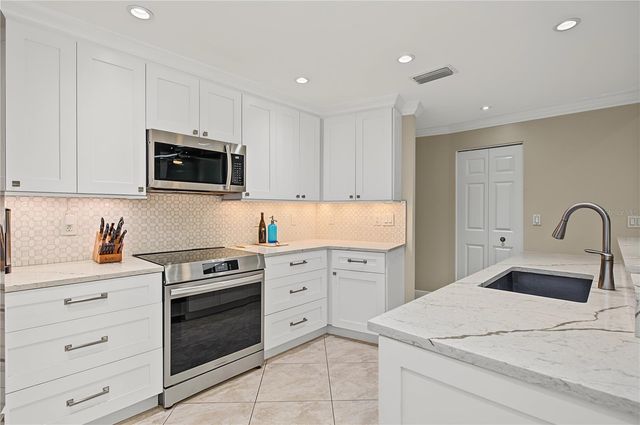 2615 LANDING WAY, Palm Harbor, FL 34684