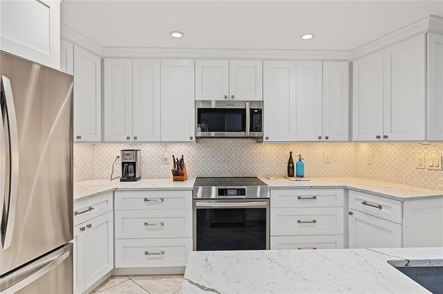 2615 LANDING WAY, Palm Harbor, FL 34684