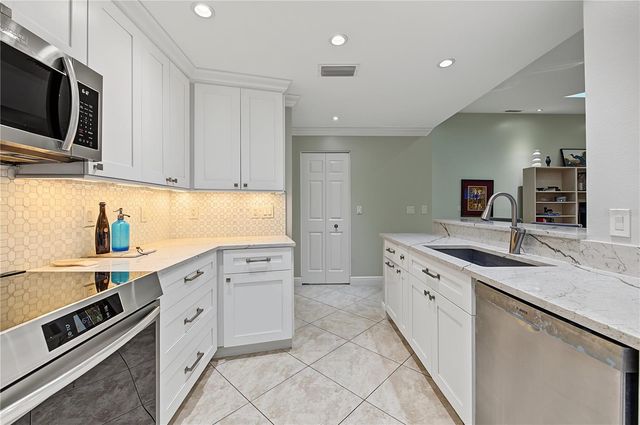2615 LANDING WAY, Palm Harbor, FL 34684