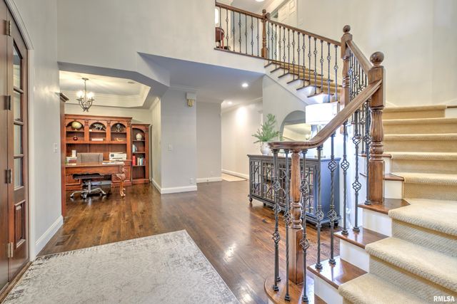 112 W GREYSTONE Court, Dunlap, IL 61525
