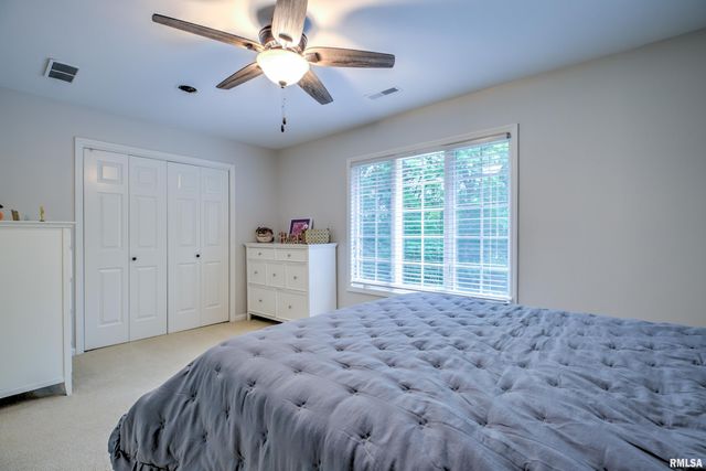 112 W GREYSTONE Court, Dunlap, IL 61525