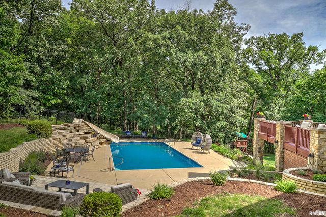 112 W GREYSTONE Court, Dunlap, IL 61525