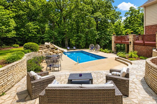 112 W GREYSTONE Court, Dunlap, IL 61525